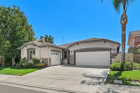 29092 Meandering Cir, Menifee, CA 92584