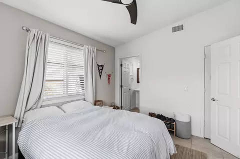 Bedroom - 1127 Hemlock Ave, Imperial Beach, CA 91932 photo 3 of 4