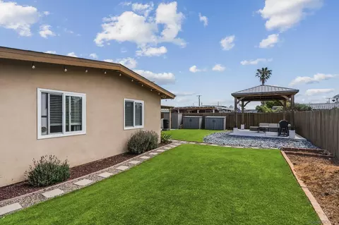 Exterior - 1127 Hemlock Ave, Imperial Beach, CA 91932 photo 4 of 4