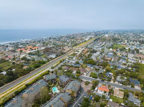View/Area - 4007 Canario #E, Carlsbad, CA 92008 photo 1 of 5