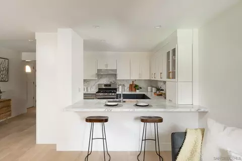 Kitchen - 4007 Canario #E, Carlsbad, CA 92008 photo 4 of 4