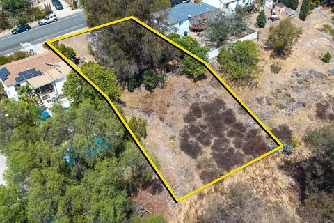 View/Area - 161 Garfield Ave, El Cajon, CA 92020 photo 2 of 8