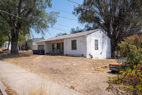Exterior - 161 Garfield Ave, El Cajon, CA 92020 photo 4 of 9