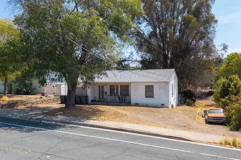Exterior - 161 Garfield Ave, El Cajon, CA 92020 photo 3 of 9