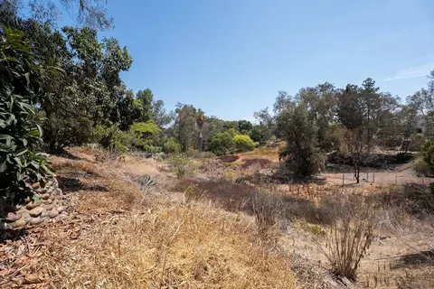 Exterior - 161 Garfield Ave, El Cajon, CA 92020 photo 7 of 9