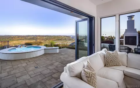 Living - 1375 Este Vis, Cardiff By The Sea, CA 92007 photo 5 of 5