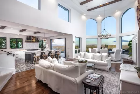 Living - 1375 Este Vis, Cardiff By The Sea, CA 92007 photo 1 of 5
