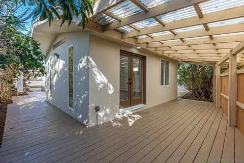 Exterior - 1280 Santa Fe Dr, Encinitas, CA 92024 photo 9 of 9