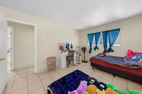 Bedroom - 1156 E Washington Ave, El Cajon, CA 92019 photo 9 of 15