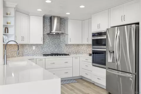 Kitchen - 5151 Via Mindanao, Oceanside, CA 92057 photo 3 of 6