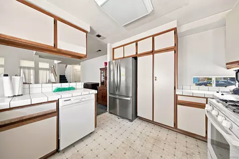 Kitchen - 4524 Goldfinch, Oceanside, CA 92057 photo 4 of 4
