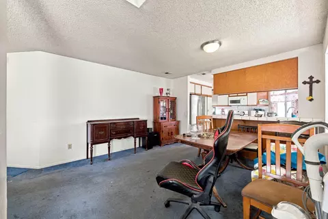 Dining - 4524 Goldfinch, Oceanside, CA 92057 photo 2 of 2