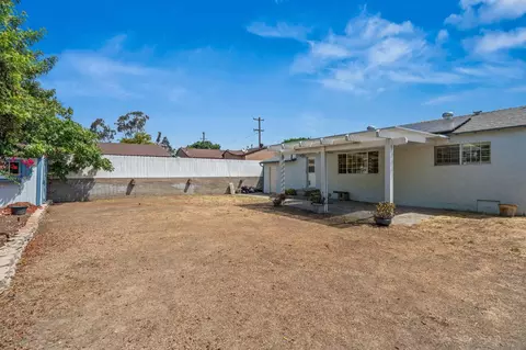 Exterior - 6230 W Manor Dr, La Mesa, CA 91942 photo 3 of 4
