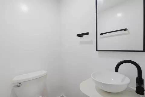 Bath - 10243 Canyon, Escondido, CA 92026 photo 3 of 3