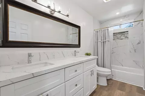 Bath - 10243 Canyon, Escondido, CA 92026 photo 2 of 3