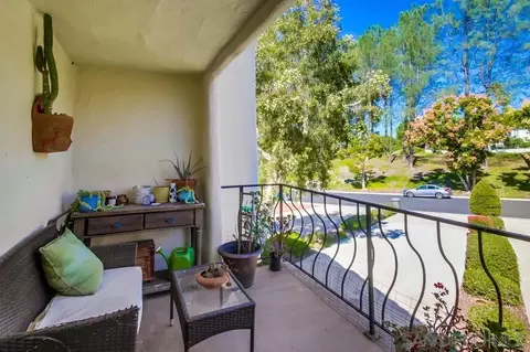 Exterior - 619 Maze Gln, Escondido, CA 92025 photo 9 of 22