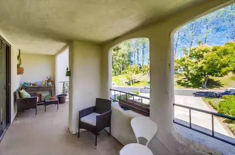Exterior - 619 Maze Gln, Escondido, CA 92025 photo 10 of 22