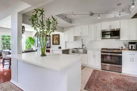 Kitchen - 619 Maze Gln, Escondido, CA 92025 photo 1 of 8