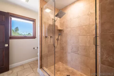 Bath - 33 Gateview, Fallbrook, CA 92028 photo 1 of 7