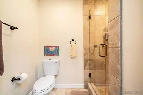 Bath - 33 Gateview, Fallbrook, CA 92028 photo 7 of 7