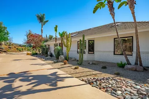 Exterior - 33 Gateview, Fallbrook, CA 92028 photo 5 of 19