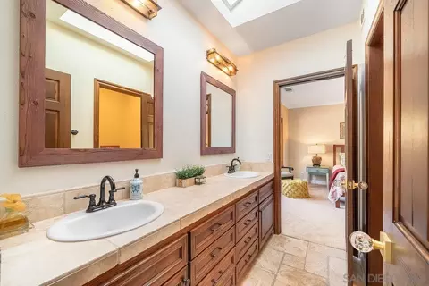 Bath - 33 Gateview, Fallbrook, CA 92028 photo 6 of 7