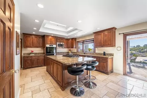 Kitchen - 33 Gateview, Fallbrook, CA 92028 photo 1 of 5