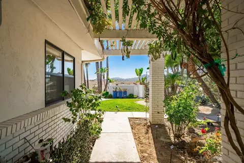 Exterior - 33 Gateview, Fallbrook, CA 92028 photo 7 of 19