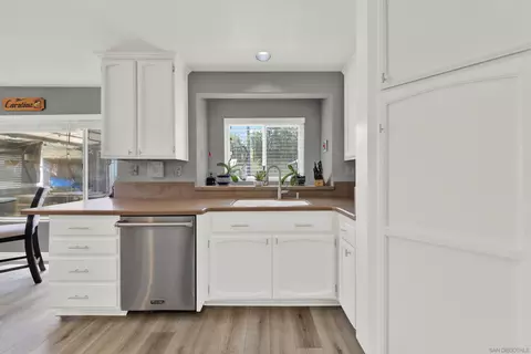 Kitchen - 1371 Westminster Pl, Escondido, CA 92027 photo 4 of 4