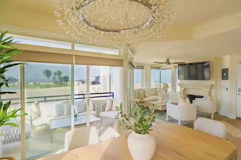 2689 Ocean Front Walk, San Diego, CA 92109