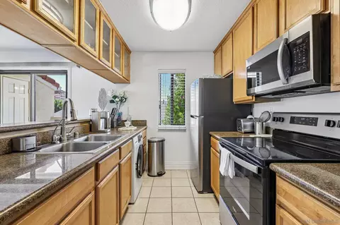 Kitchen - 8731 Graves Ave UNIT 32, Santee, CA 92071 photo 1 of 3