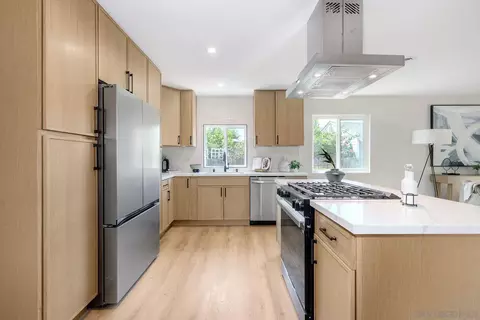 Kitchen - 10007 Stanley Ct, Santee, CA 92071 photo 4 of 4