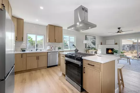 Kitchen - 10007 Stanley Ct, Santee, CA 92071 photo 3 of 4