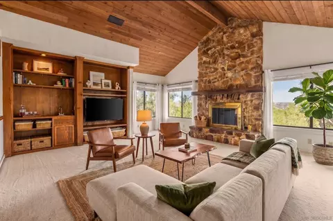 Living - 3209 Mary Ln, Escondido, CA 92025 photo 1 of 2