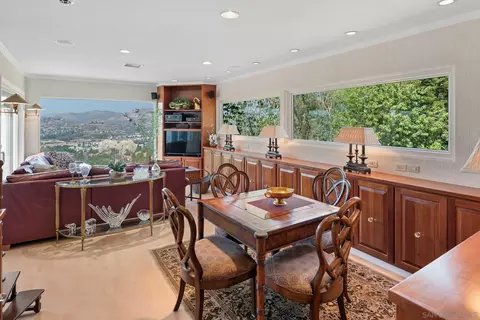 Dining - 11822 Northill Ter, Lakeside, CA 92040 photo 5 of 5