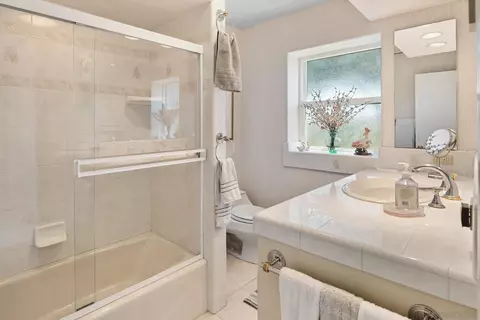 Bath - 11822 Northill Ter, Lakeside, CA 92040 photo 6 of 7