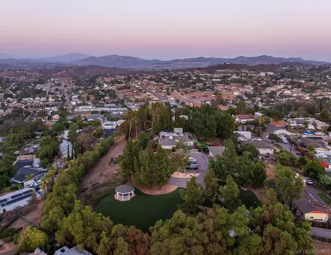 View/Area - 11822 Northill Ter, Lakeside, CA 92040 photo 2 of 7