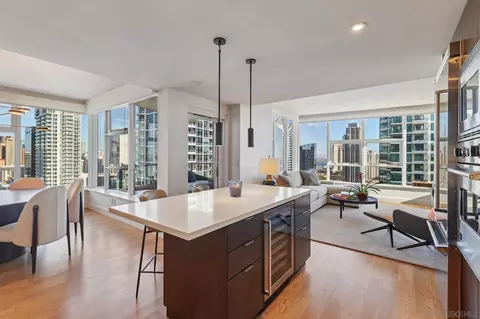 1325 Pacific Hwy #2804, San Diego, CA 92101