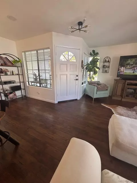 3533 Voyager, San Diego, CA 92130