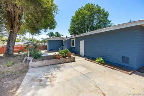 Exterior - 1223 Coventry Rd, Vista, CA 92084 photo 6 of 11