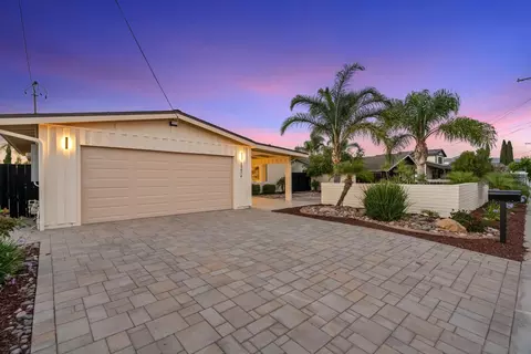 Exterior - 12674 Metate Ln, Poway, CA 92064 photo 2 of 12