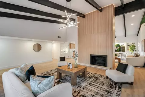 Living - 12674 Metate Ln, Poway, CA 92064 photo 1 of 3