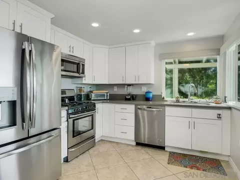 Kitchen - 4133 Arcadia Way, Oceanside, CA 92056 photo 5 of 5