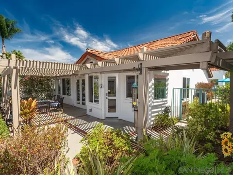 Exterior - 4133 Arcadia Way, Oceanside, CA 92056 photo 4 of 8