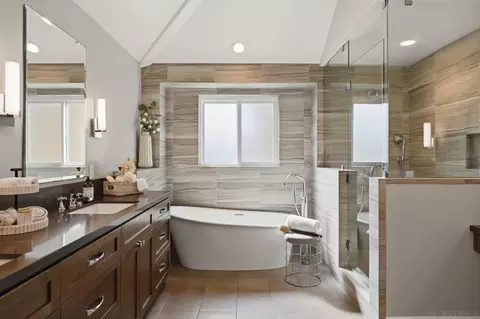Bath - 48 Spinnaker Way, Coronado, CA 92118 photo 1 of 5