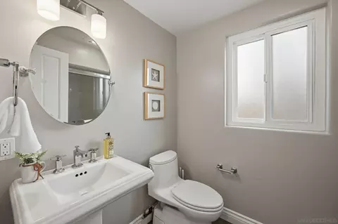 Bath - 48 Spinnaker Way, Coronado, CA 92118 photo 5 of 5