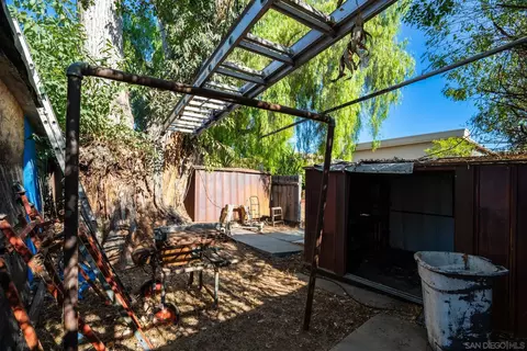 Exterior - 307 E Washington Ave, El Cajon, CA 92020 photo 6 of 13