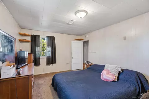 Bedroom - 307 E Washington Ave, El Cajon, CA 92020 photo 5 of 6