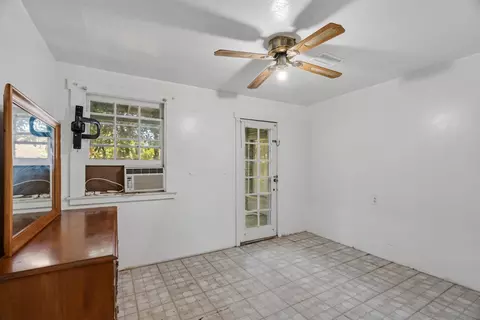 Bedroom - 307 E Washington Ave, El Cajon, CA 92020 photo 2 of 6