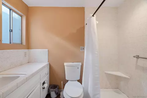Bath - 307 E Washington Ave, El Cajon, CA 92020 photo 4 of 4